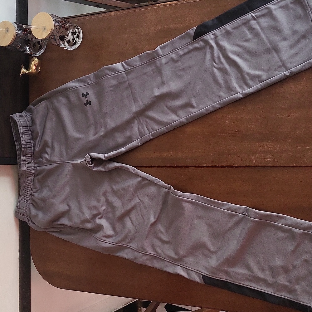 Under Armor Grey track pants YLG